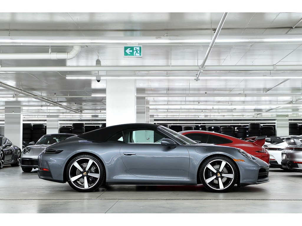 Porsche 911 Carrera Cabriolet / Premium Pack / Adaptive Cruise 2025 à Laval, Québec - 10 - w1024h768px
