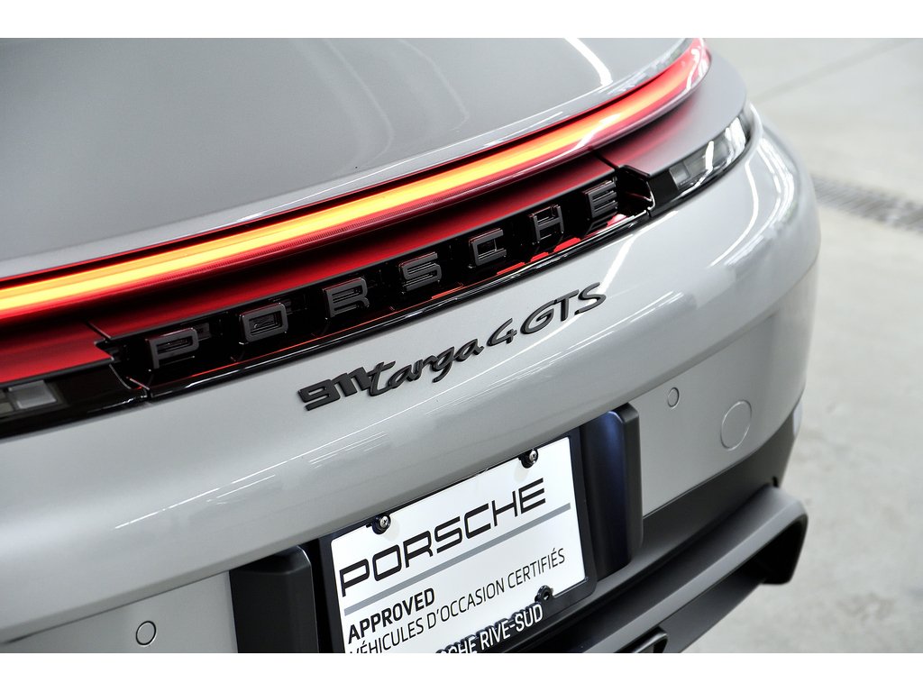 Porsche 911 Targa 4 GTS / Premium Package / Front Axle Lift / 2025 à Laval, Québec - 42 - w1024h768px