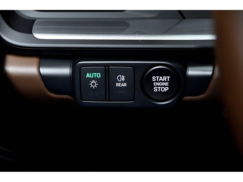 2025 Porsche 911 Targa 4 GTS / Premium Package / Front Axle Lift / in Laval, Quebec - 32 - w1024h768px