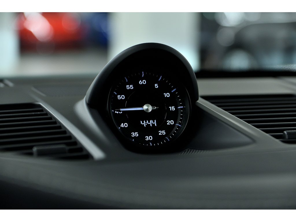 Porsche 911 Carrera 4 GTS Coupe / Front Axle Lift / Premium / 2025 à Laval, Québec - 22 - w1024h768px