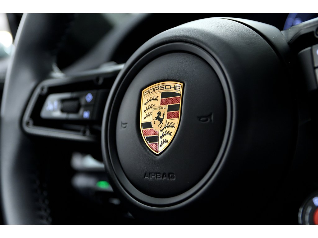 2025 Porsche 911 Carrera 4 GTS Coupe / Front Axle Lift / Premium / in Laval, Quebec - 19 - w1024h768px