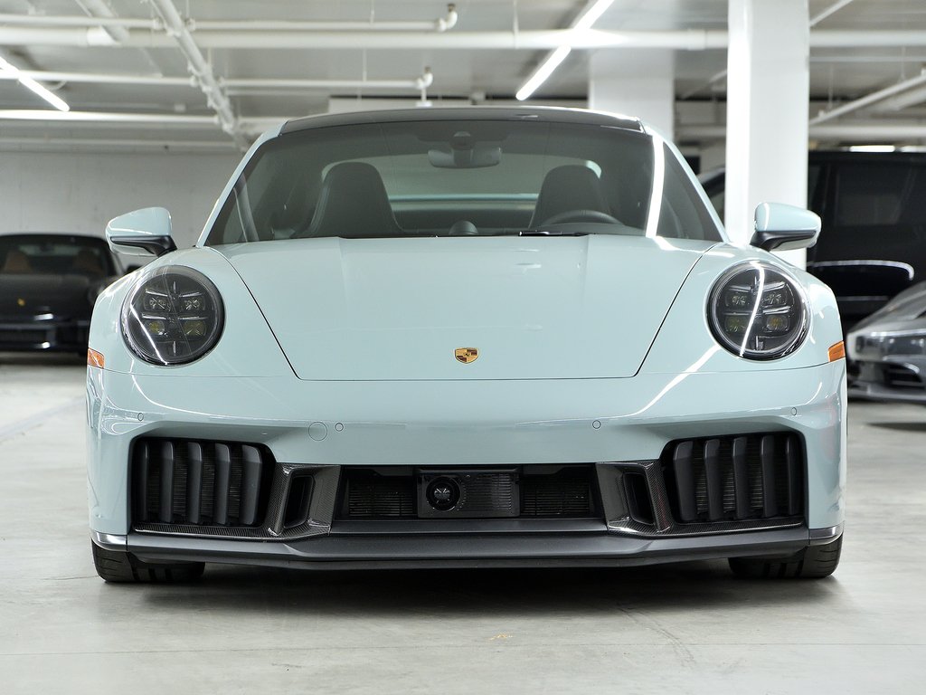 Porsche 911 Carrera 4 GTS Coupe / Front Axle Lift / Premium / 2025 à Laval, Québec - 40 - w1024h768px