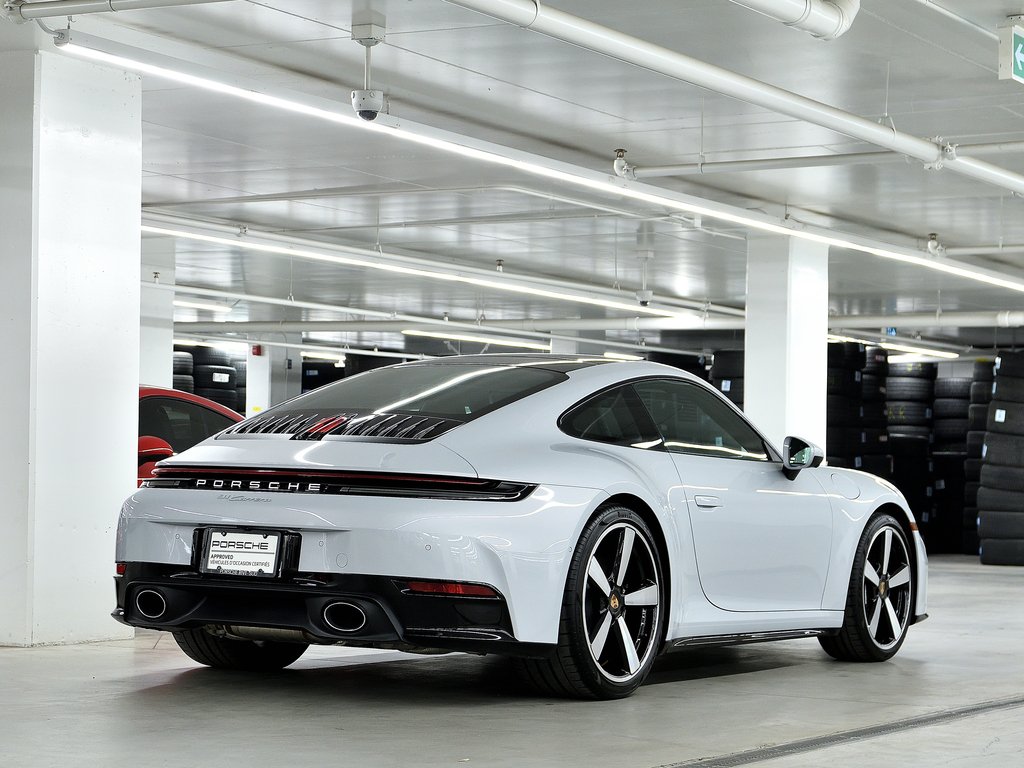 Porsche 911 Carrera / Premium Package / Sport Exhaust / BOSE 2025 à Laval, Québec - 3 - w1024h768px