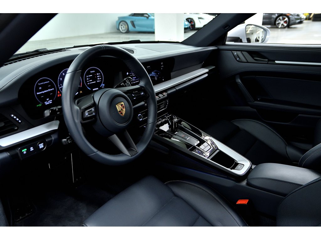 Porsche 911 Carrera / Premium Package / Sport Exhaust / BOSE 2025 à Laval, Québec - 13 - w1024h768px