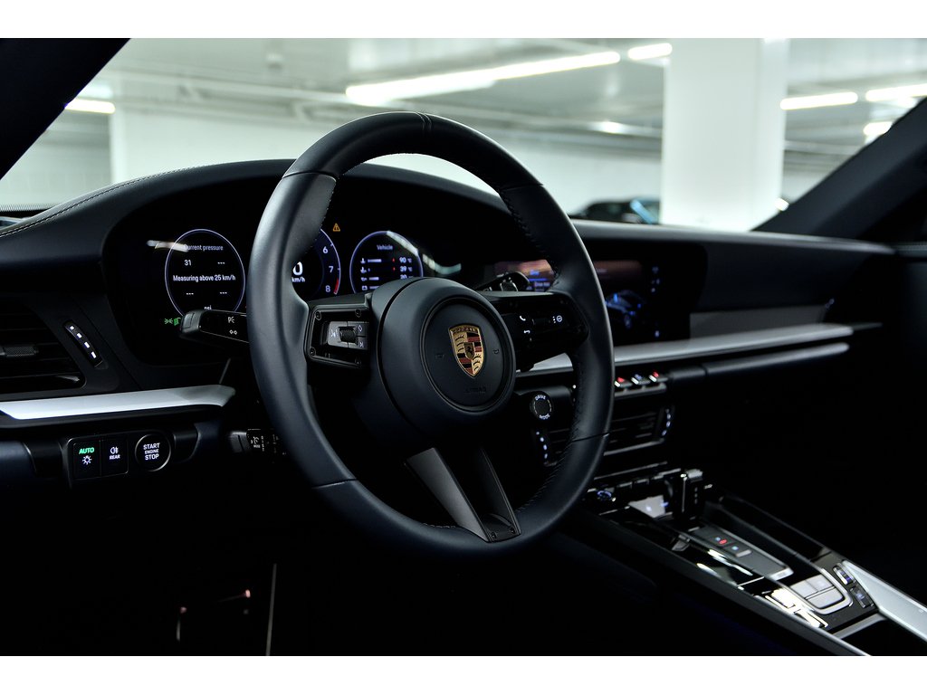 Porsche 911 Carrera / Premium Package / Sport Exhaust / BOSE 2025 à Laval, Québec - 11 - w1024h768px