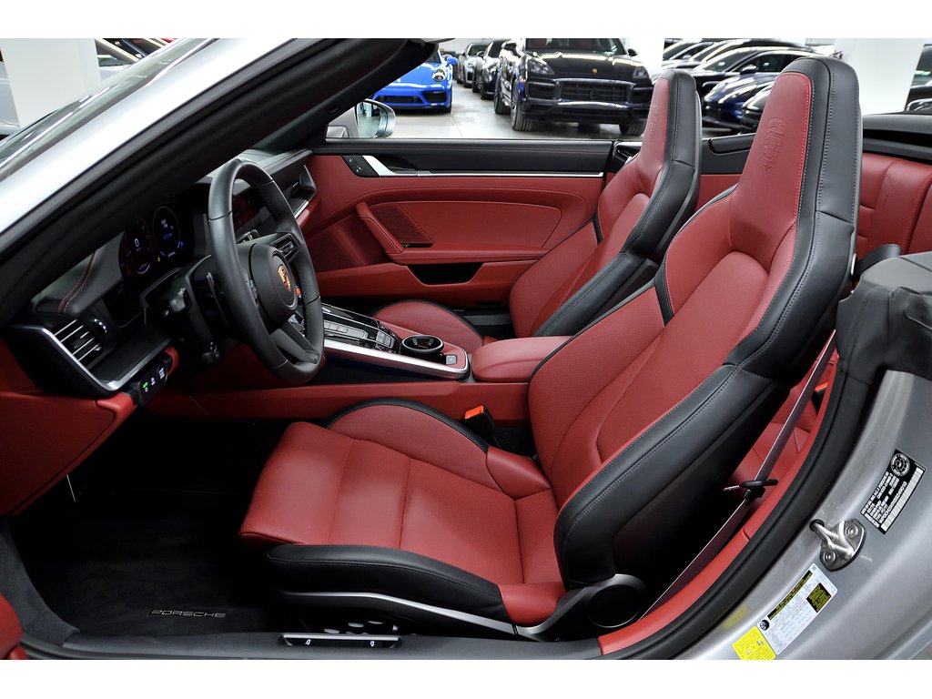 Porsche 911 Carrera S Cabriolet / Premium / Rear + Front Axle 2025 à Laval, Québec - 13 - w1024h768px