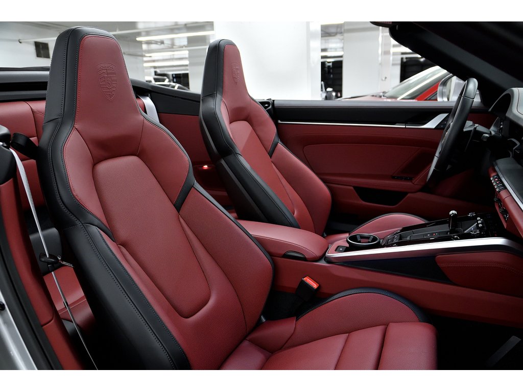 Porsche 911 Carrera S Cabriolet / Premium / Rear + Front Axle 2025 à Laval, Québec - 34 - w1024h768px