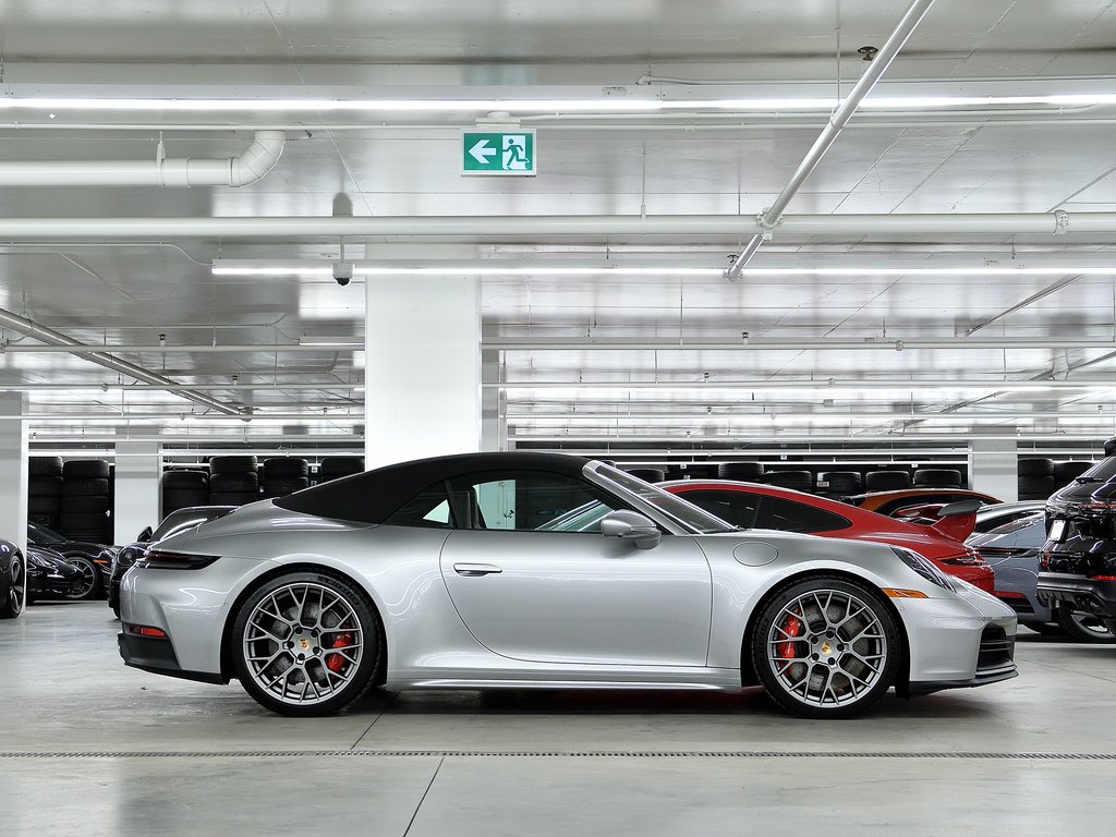 2025 Porsche 911 Carrera S Cabriolet / Premium / Rear + Front Axle in Laval, Quebec - 37 - w1024h768px