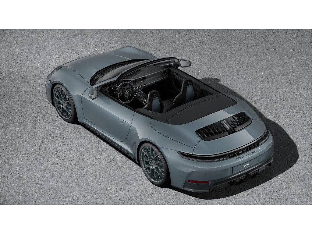 2025 Porsche 911 Carrera 4 GTS Cabriolet / Premium Package / BOSE in Laval, Quebec - 4 - w1024h768px