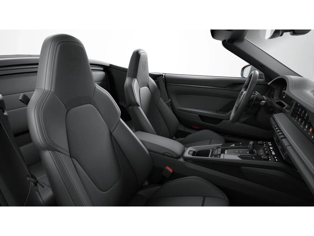 2025 Porsche 911 Carrera 4 GTS Cabriolet / Premium Package / BOSE in Laval, Quebec - 10 - w1024h768px