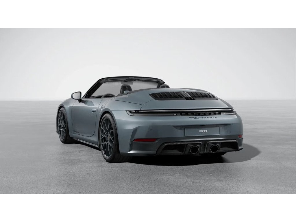 Porsche 911 Carrera 4 GTS Cabriolet / Premium Package / BOSE 2025 à Laval, Québec - 3 - w1024h768px