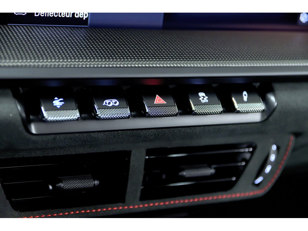 Porsche 911 Carrera 4 GTS Coupe / Premium Package / BOSE 2025 à Laval, Québec - 21 - w1024h768px