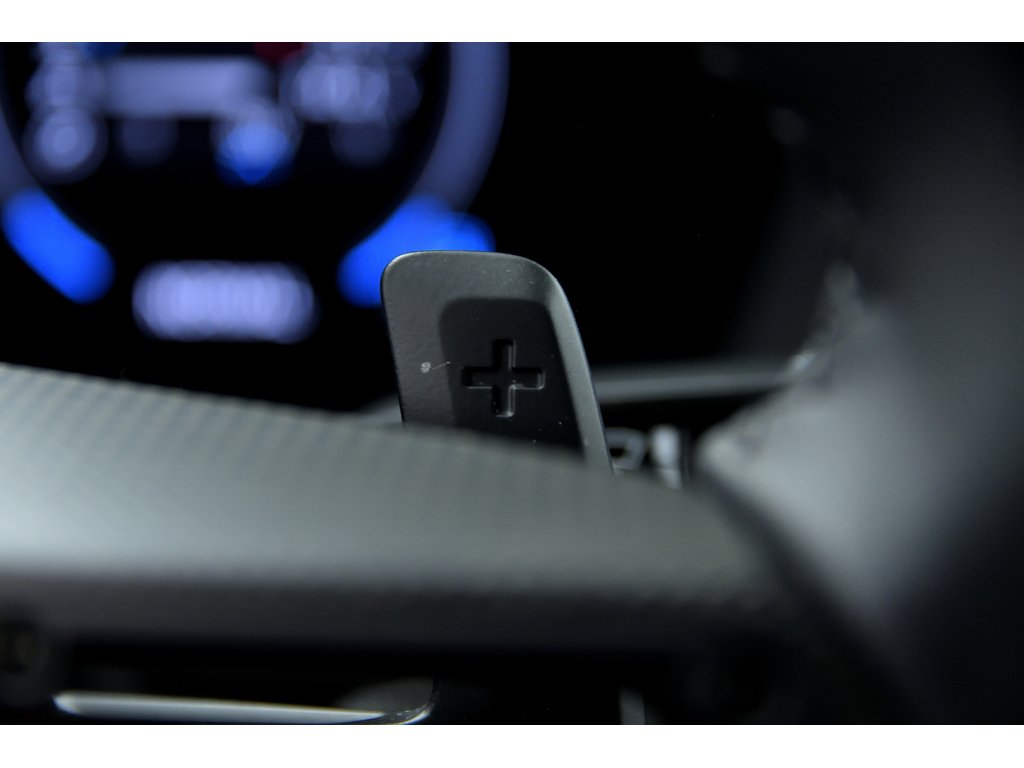 Porsche 911 Carrera 4 GTS Coupe / Premium Package / BOSE 2025 à Laval, Québec - 16 - w1024h768px