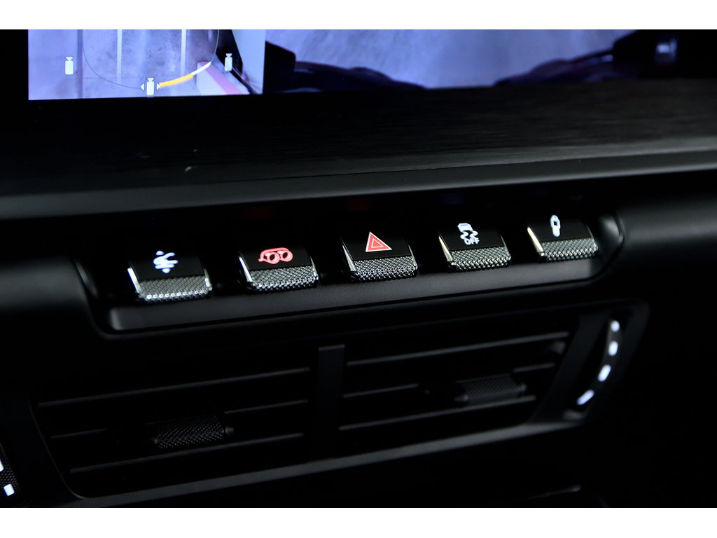 2025 Porsche 911 Carrera 4 GTS Coupe in Laval, Quebec - 26 - w1024h768px