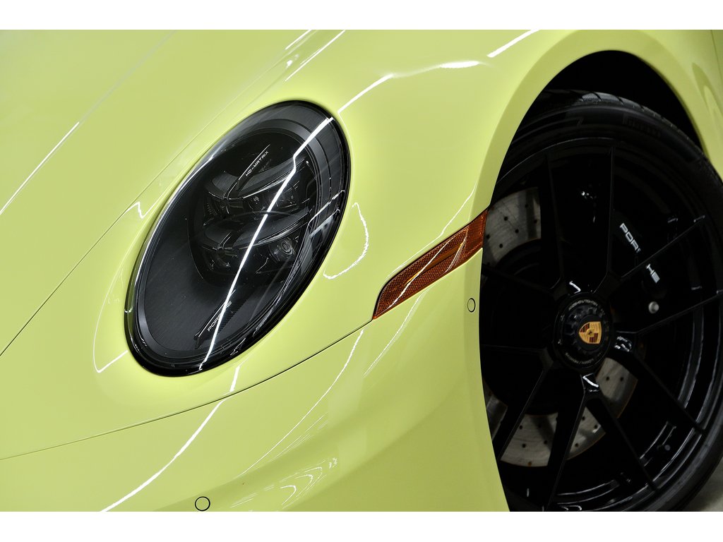 Porsche 911 Carrera 4 GTS Coupe 2025 à Laval, Québec - 7 - w1024h768px