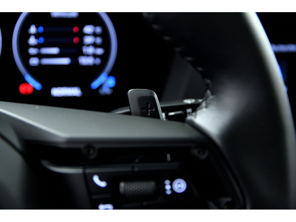 2025 Porsche 911 Carrera 4 GTS Coupe in Laval, Quebec - 20 - w1024h768px