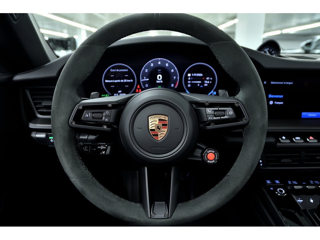 2025 Porsche 911 Carrera 4 GTS Cabriolet / Premium Package / BOSE in Laval, Quebec - 17 - w1024h768px