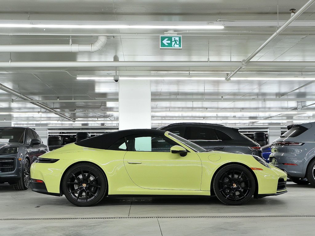 2025 Porsche 911 Sport Chrono / Sport Exhaust in Laval, Quebec - 7 - w1024h768px