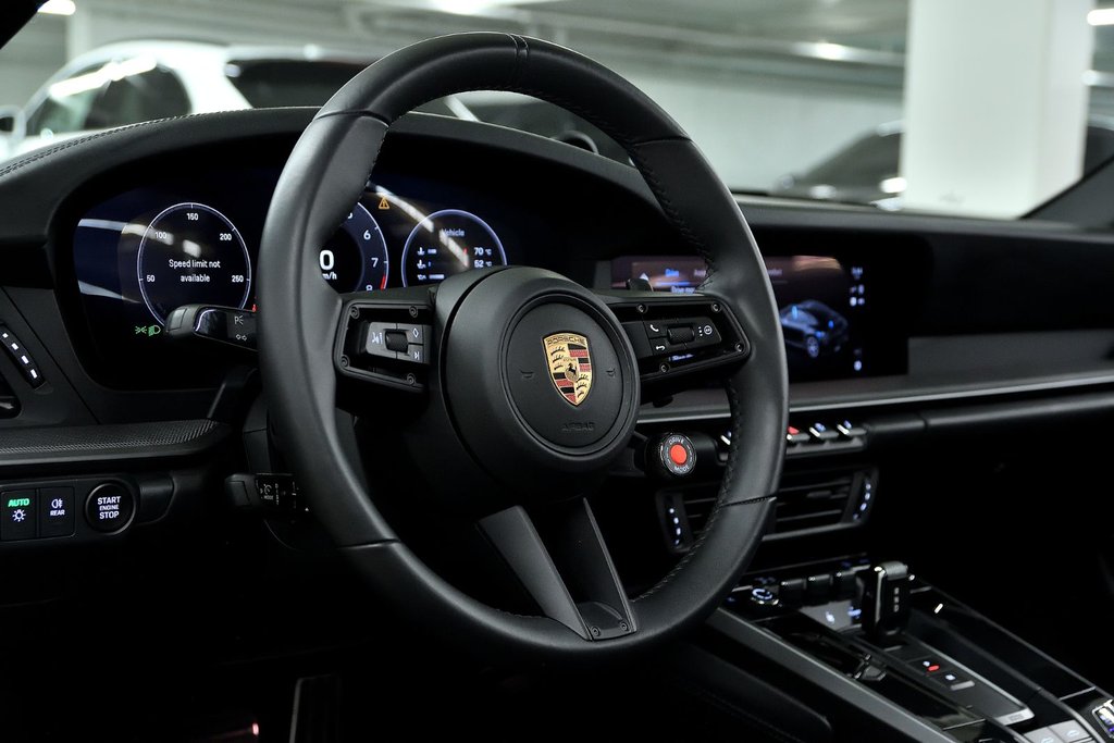 2025 Porsche 911 Sport Chrono / Sport Exhaust in Laval, Quebec - 12 - w1024h768px