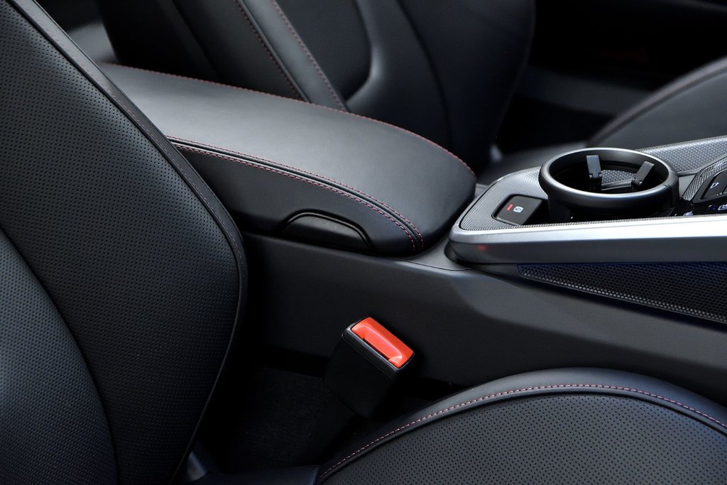 Porsche 911 Carrera S Cabriolet 2025 à Laval, Québec - 18 - w1024h768px