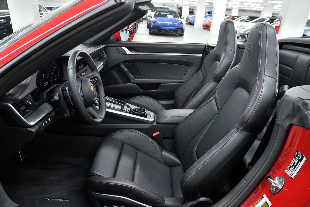 Porsche 911 Carrera S Cabriolet 2025 à Laval, Québec - 11 - w1024h768px