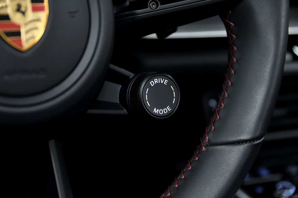 Porsche 911 Carrera S Cabriolet 2025 à Laval, Québec - 25 - w1024h768px