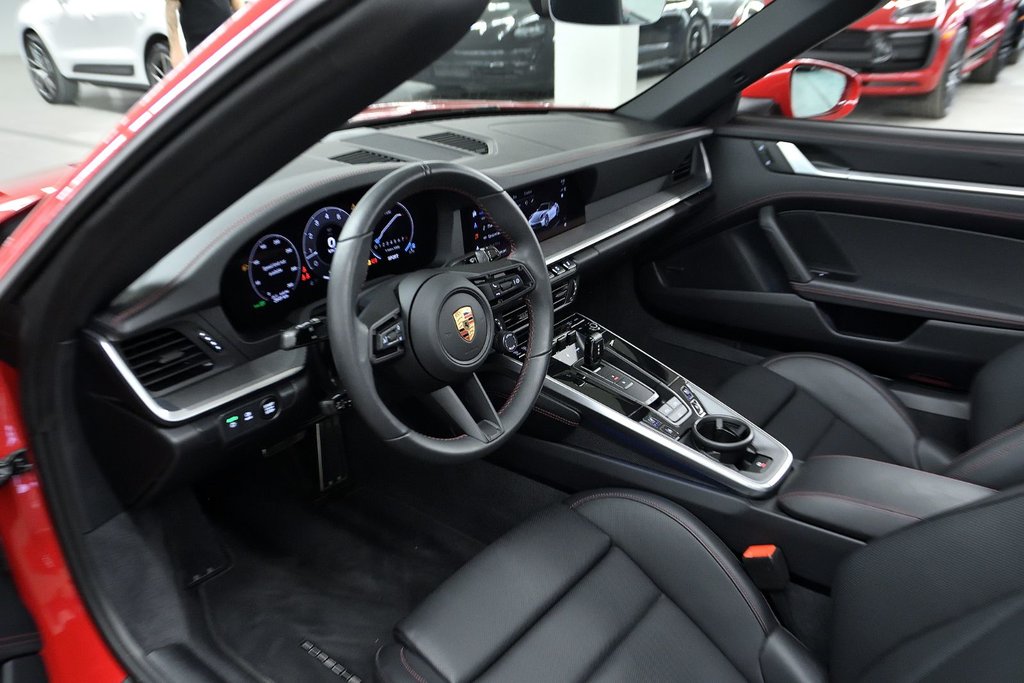 Porsche 911 Carrera S Cabriolet 2025 à Laval, Québec - 10 - w1024h768px