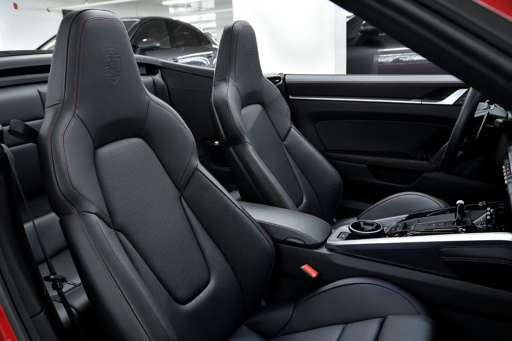 Porsche 911 Carrera S Cabriolet 2025 à Laval, Québec - 17 - w1024h768px