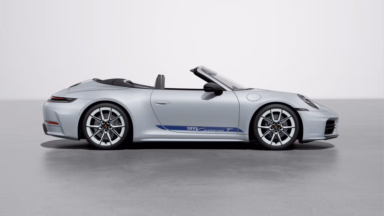 Porsche 911 Carrera T Cabriolet 2025 à Laval, Québec - 2 - w1024h768px