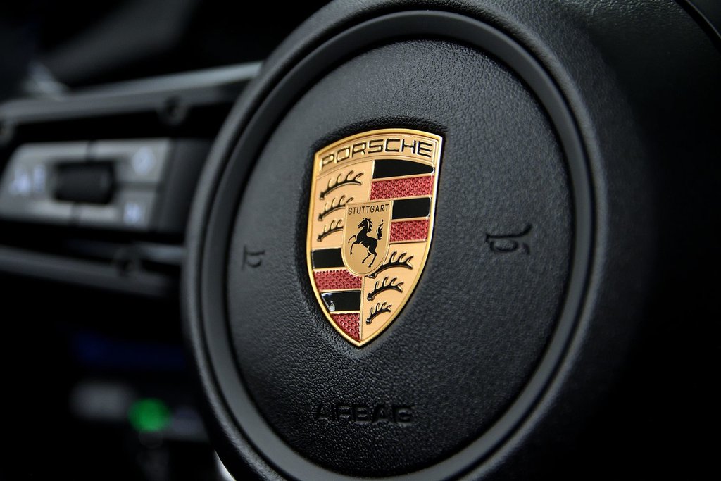 2025 Porsche 911 Carrera T Cabriolet in Laval, Quebec - 20 - w1024h768px