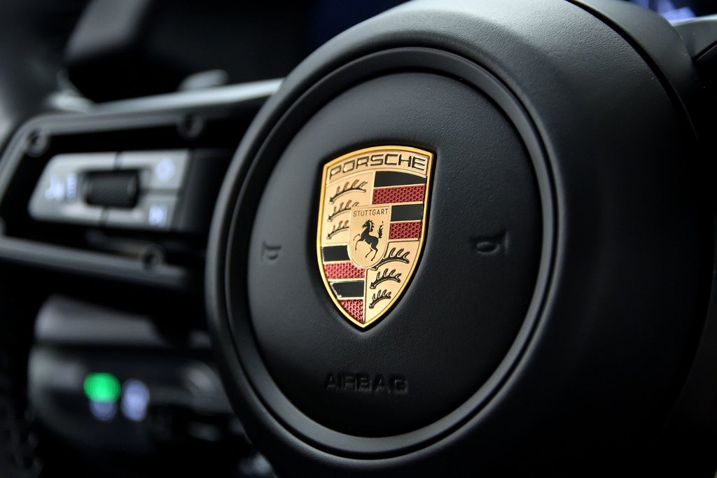 Porsche 911 Carrera GTS 2025 à Laval, Québec - 16 - w1024h768px