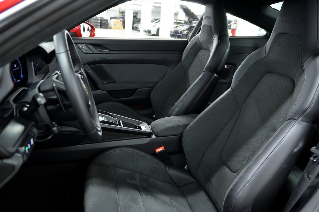 Porsche 911 Carrera GTS 2025 à Laval, Québec - 14 - w1024h768px
