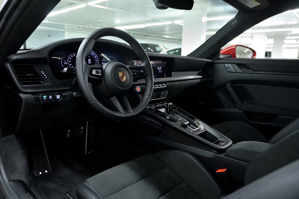 Porsche 911 Carrera GTS 2025 à Laval, Québec - 11 - w1024h768px