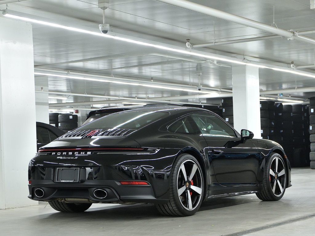 Porsche 911 Carrera S 2025 à Laval, Québec - 3 - w1024h768px