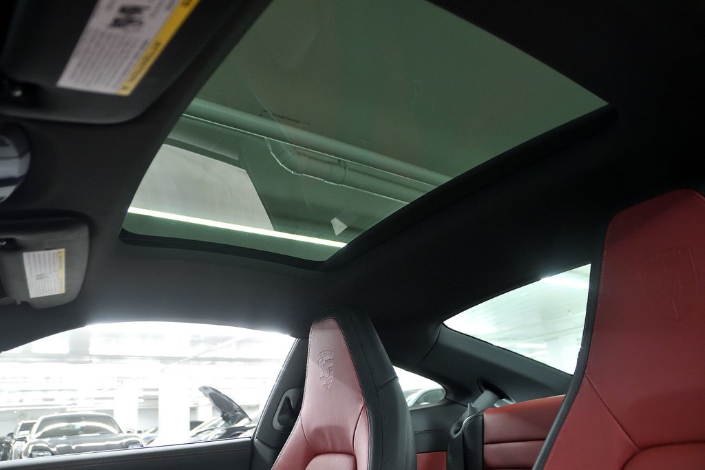 Porsche 911 Carrera S 2025 à Laval, Québec - 26 - w1024h768px