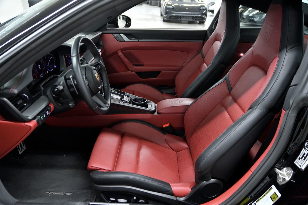 Porsche 911 Carrera S 2025 à Laval, Québec - 10 - w1024h768px
