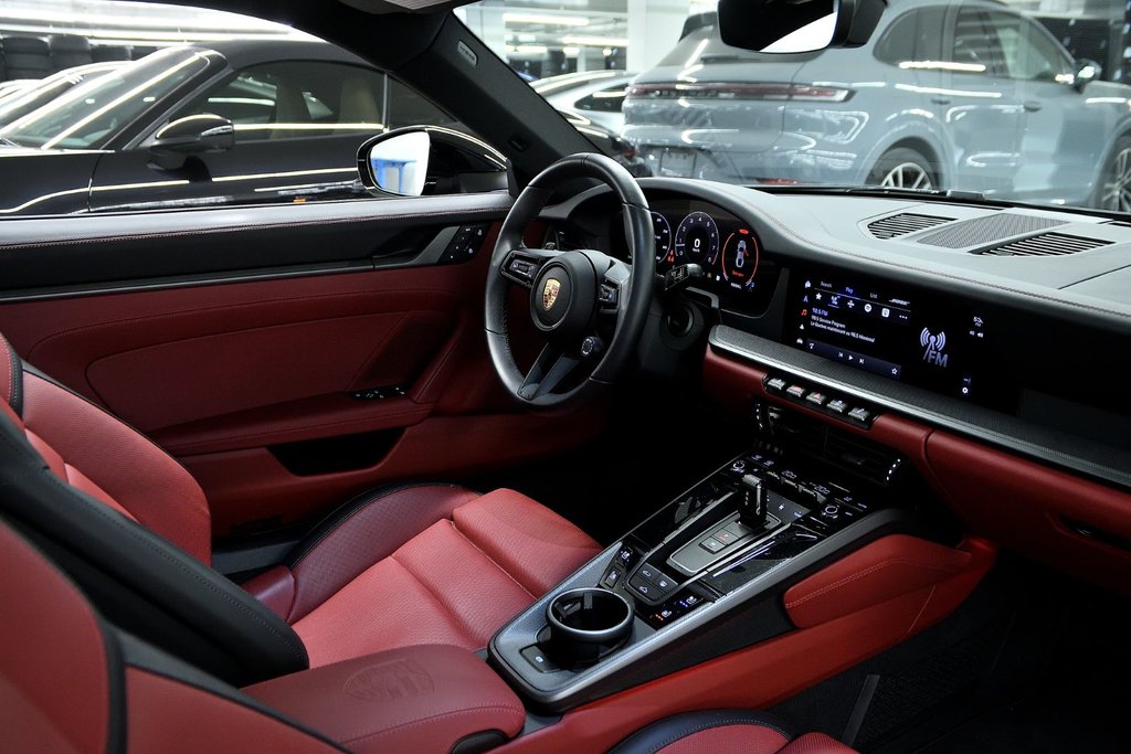 Porsche 911 Carrera S 2025 à Laval, Québec - 30 - w1024h768px