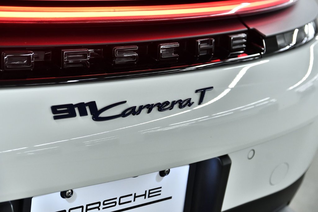 2025 Porsche 911 Carrera 4S in Laval, Quebec - 43 - w1024h768px