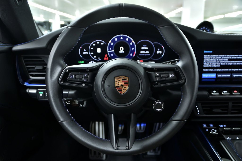 2025 Porsche 911 Carrera 4S in Laval, Quebec - 20 - w1024h768px
