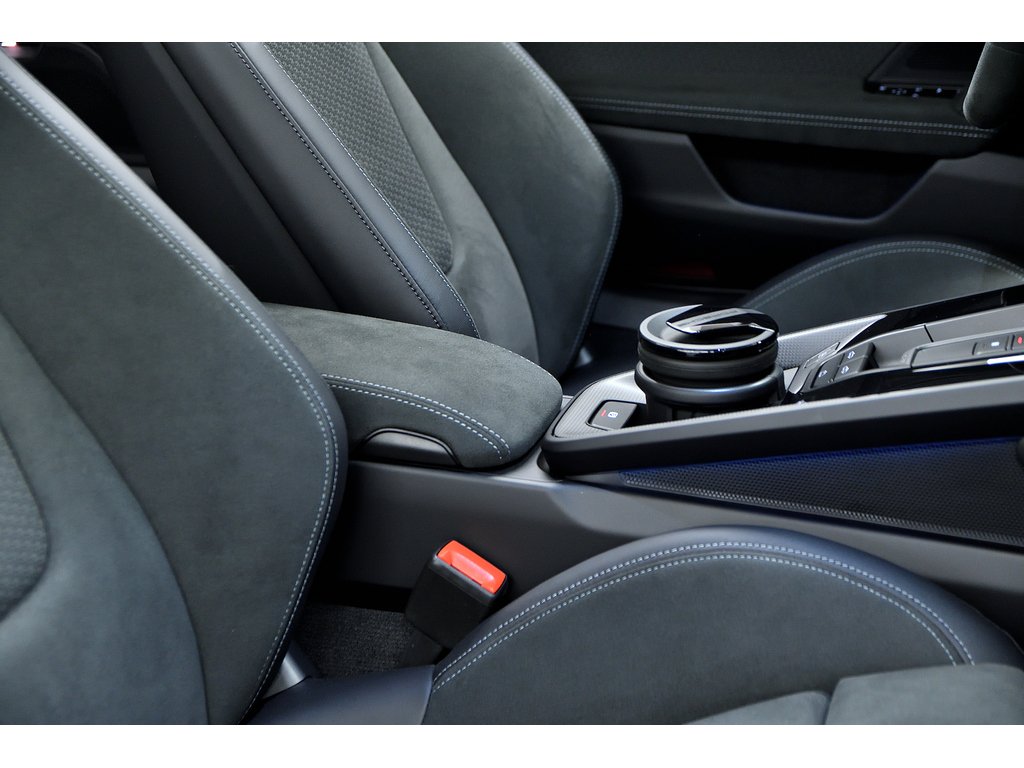 Porsche 911 GTS Cabriolet / Premium / Sport Chrono / BOSE 2026 à Laval, Québec - 39 - w1024h768px