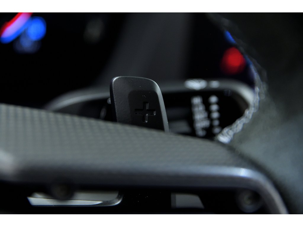 Porsche 911 GTS Cabriolet / Premium / Sport Chrono / BOSE 2026 à Laval, Québec - 22 - w1024h768px