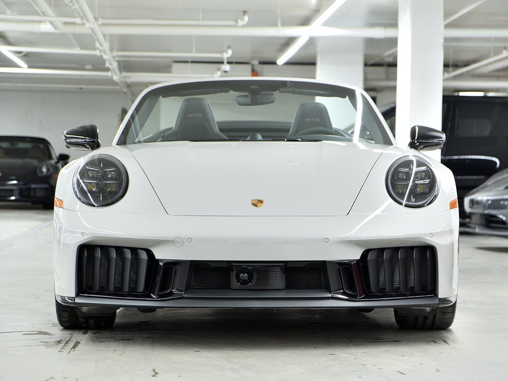 Porsche 911 GTS Cabriolet / Premium / Sport Chrono / BOSE 2026 à Laval, Québec - 5 - w1024h768px