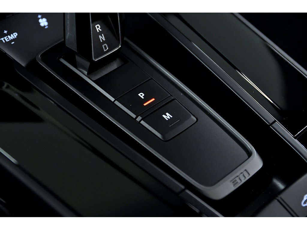 Porsche 911 GTS Cabriolet / Premium / Sport Chrono / BOSE 2026 à Laval, Québec - 29 - w1024h768px