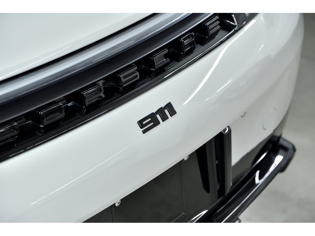 Porsche 911 GTS Cabriolet / Premium / Sport Chrono / BOSE 2026 à Laval, Québec - 10 - w1024h768px