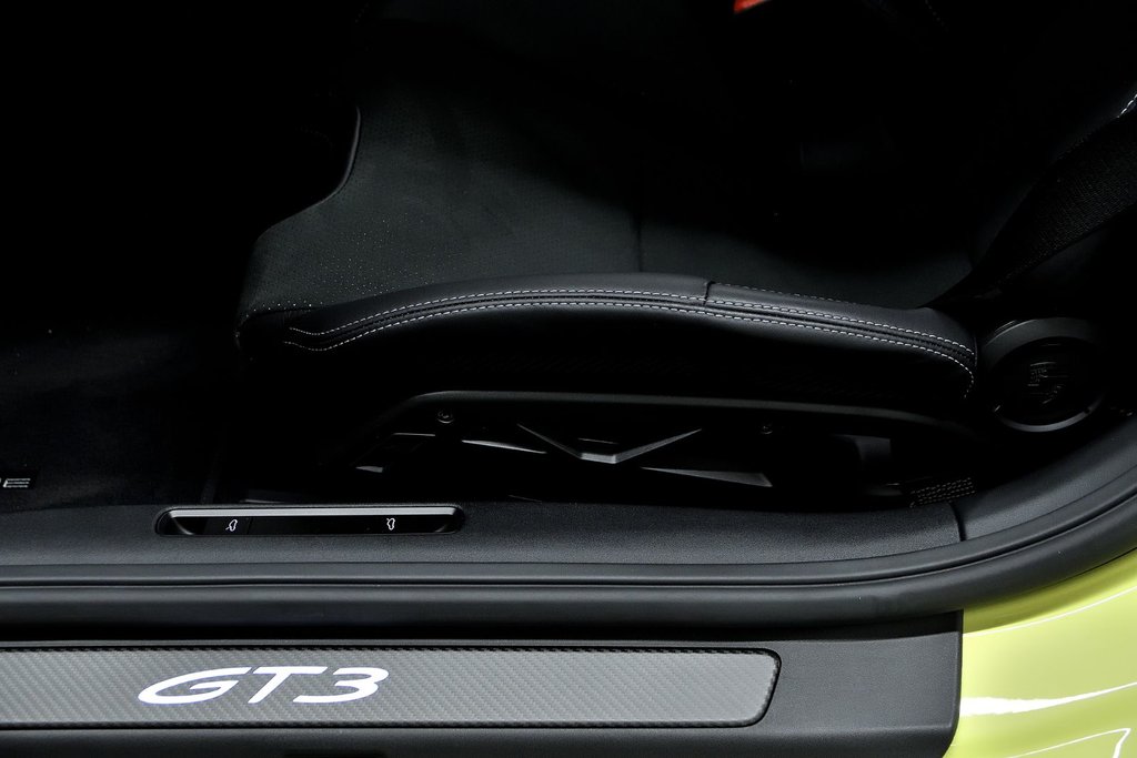 2026 Porsche 911 GT3 in Laval, Quebec - 14 - w1024h768px