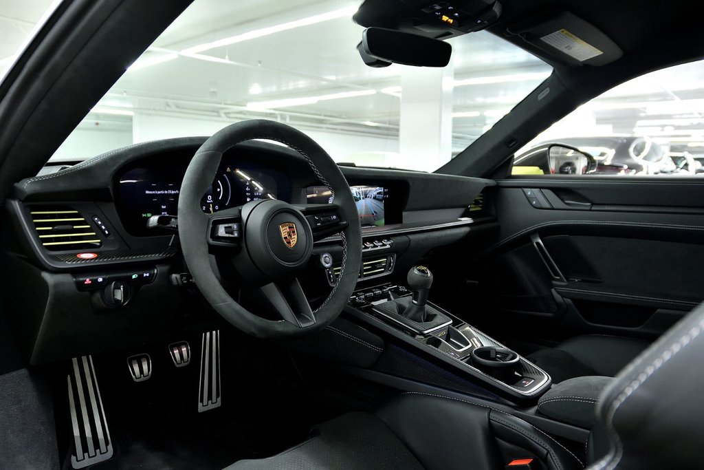 2026 Porsche 911 GT3 in Laval, Quebec - 11 - w1024h768px