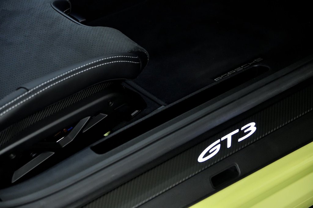 2026 Porsche 911 GT3 in Laval, Quebec - 31 - w1024h768px