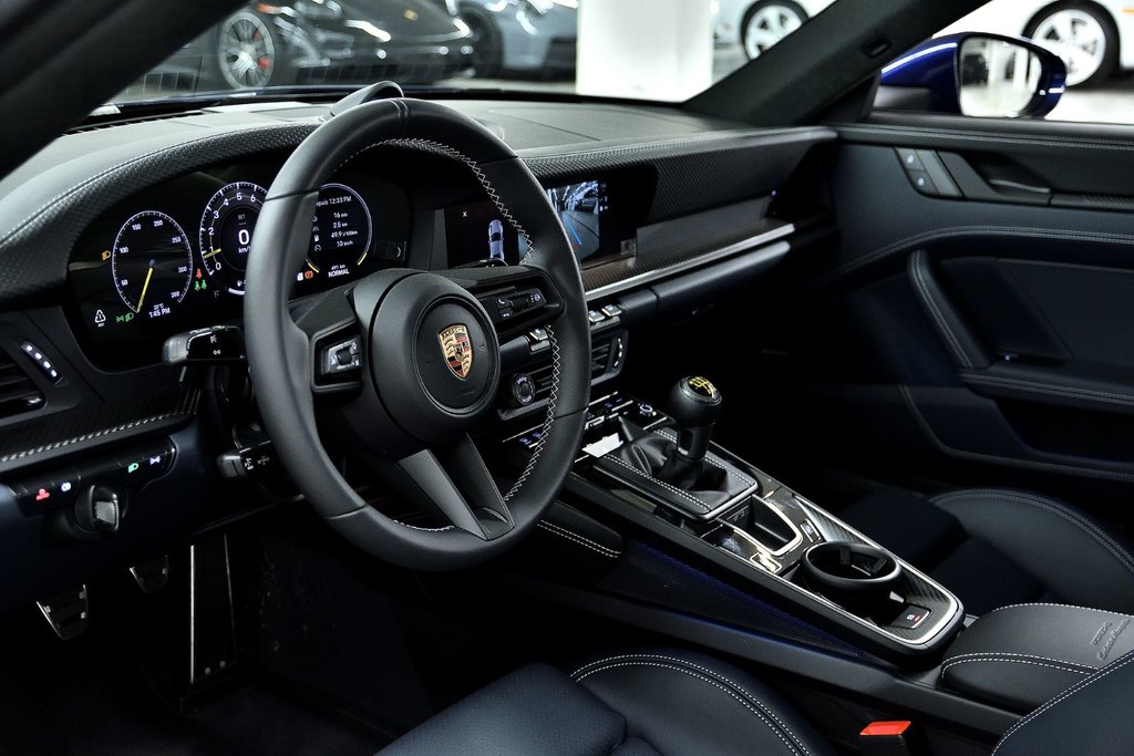 2026 Porsche 911 GT3 with Touring Package in Laval, Quebec - 41 - w1024h768px