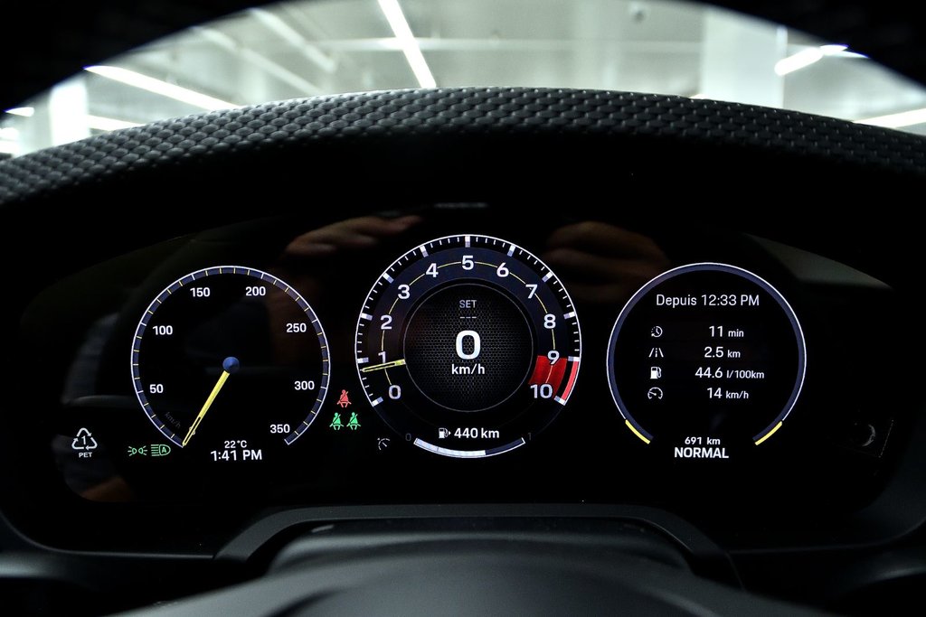 2026 Porsche 911 GT3 with Touring Package in Laval, Quebec - 20 - w1024h768px