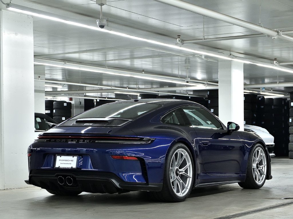 2026 Porsche 911 GT3 with Touring Package in Laval, Quebec - 34 - w1024h768px